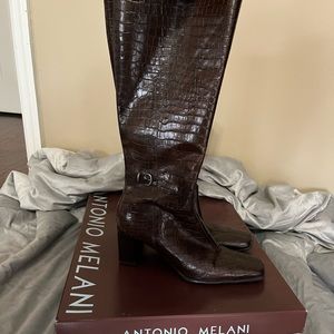 Womens size 9, Antonio Melani Brown Boots